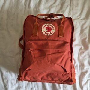 Fjallraven Kånken Backpack - Vibrant Red